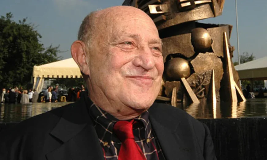 Bronze Sphere Master Arnaldo Pomodoro Dies at 98, One Day Short of 99