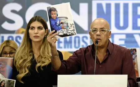 Venezuela Accuses US of “Kidnapping” 18 Migrant Children