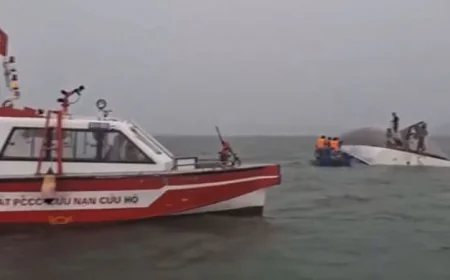 37 Dead as Tourist Boat Capsizes in Vietnam