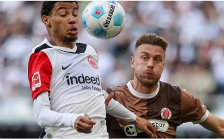 Liverpool Agree Deal to Sign Frankfurt Striker Ekitike: Reports