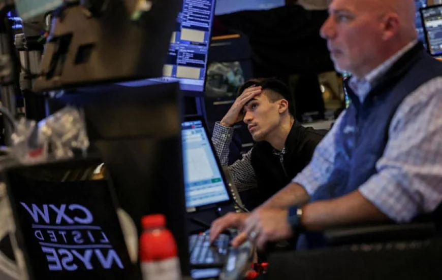 Dow, S&P 500 Slip as Trump Unveils Fresh Tariffs