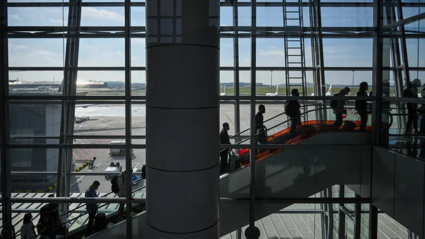 Malaysia Border Control Glitch Disrupts Travellers