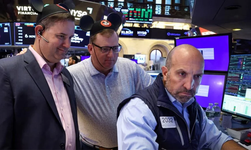 Stocks Consolidate After Bullish Week on Resilient US Economy