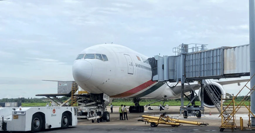 Biman flight returns to Chattogram after technical glitch