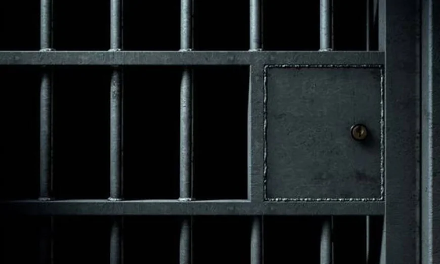 Four Former Officials Sentenced to One-Month Jail for Contempt of Court