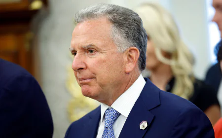 US Special Envoy and Ambassador Tour Gaza Food Distribution Site