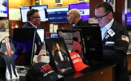 US Stocks Tumble as Jobs Report Disappoints and Tariff Jitters Mount