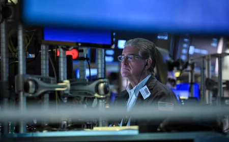 U.S. Markets Rally as Investors Brush Off Economic Headwinds