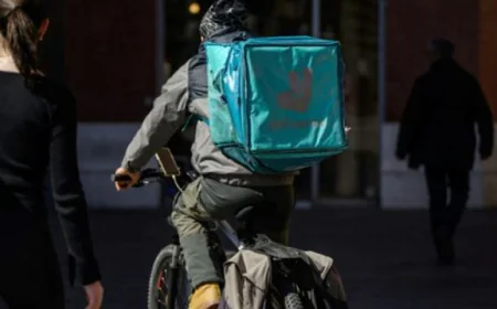 Tokyo Rallies on Trade Deal Relief While Other Asian Markets Lag