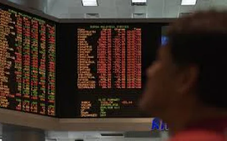 Asian Markets Waver as Key Week for Trade and US Data Begins