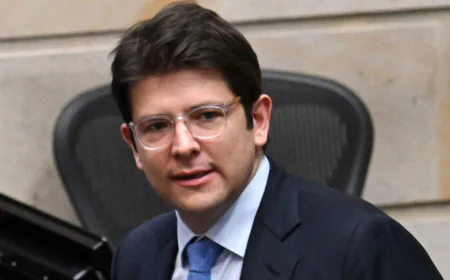 Colombian Presidential Hopeful Dies from June Shooting, Says Wife