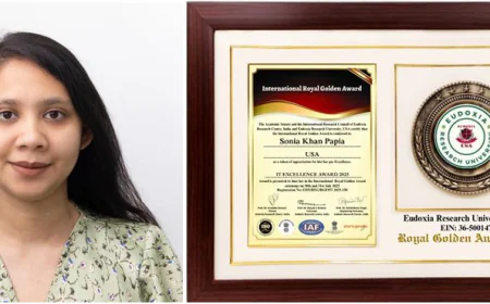 Sonia Khan Papia receives IT Excellence Award-2025