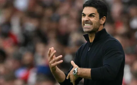 Arsenal Begin Title Hunt Against Revamped Man United