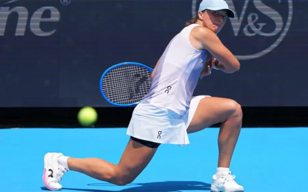 Swiatek Defeats Rybakina, Set to Face Paolini in Cincinnati Final