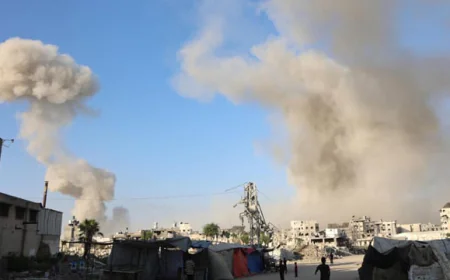 Israel intensifies pressure on Gaza City as Trump discusses post-war plan