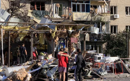 Russia Strikes Across Ukraine as Peace Efforts Falter