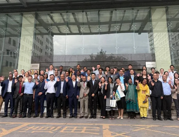 Bangladeshi Media Delegates Visit Kunming Hospital