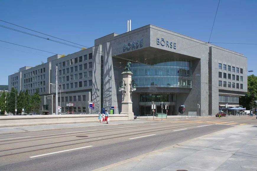Swiss Stock Market Falls Over 2% Following US Tariff Hike