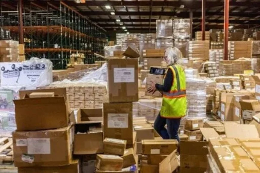 ‘Stop Production’: Small US Businesses Reel from Shifting Tariffs