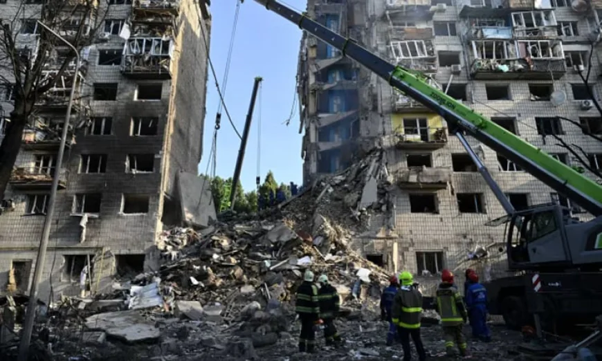 Russian Strike in Kyiv Kills 14, Including Three Children