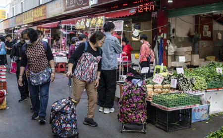 China Reports Fastest Decline in Consumer Prices Since February