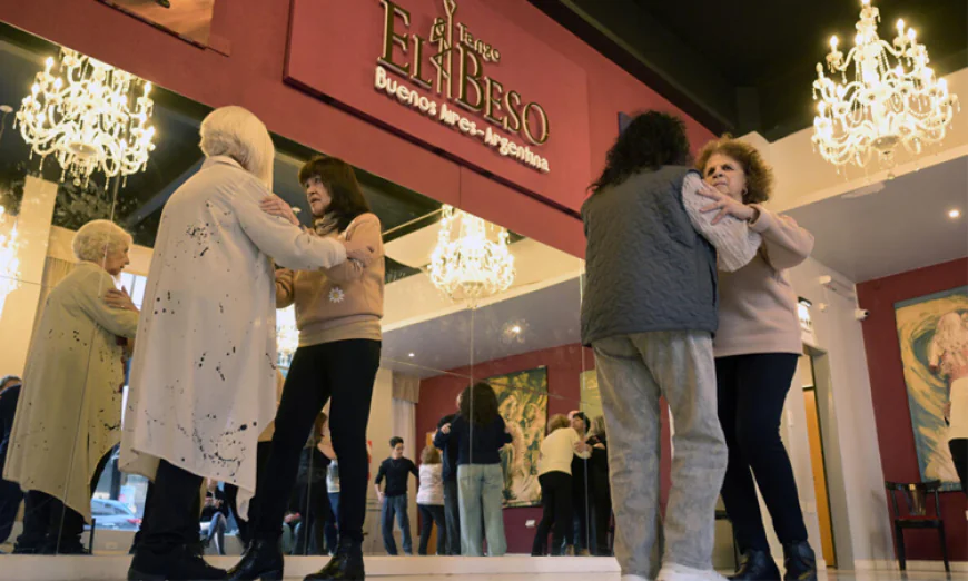 In Argentina, Tango Helps Ease Parkinson’s Symptoms