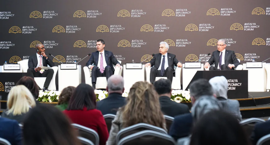 COP29 President Engages in High-Level Climate Diplomacy at Antalya Forum