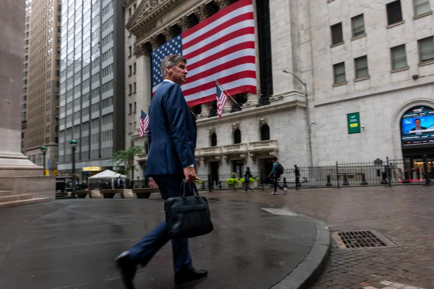 US major indexes hit new highs on rate cut hopes