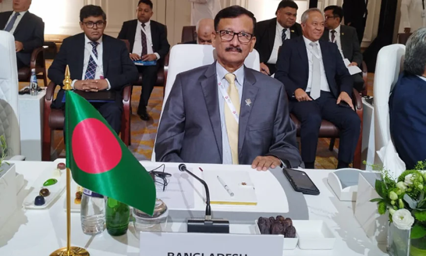 Touhid attends emergency Arab-Islamic Summit in Qatar