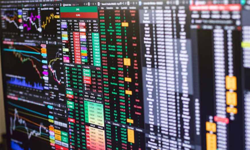 Stocks continue upward momentum