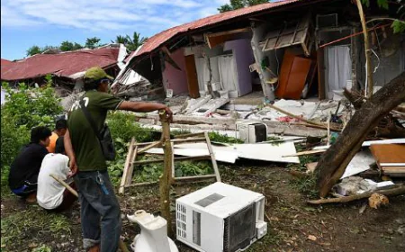Indonesia school collapse kills 17, dozens remain missing