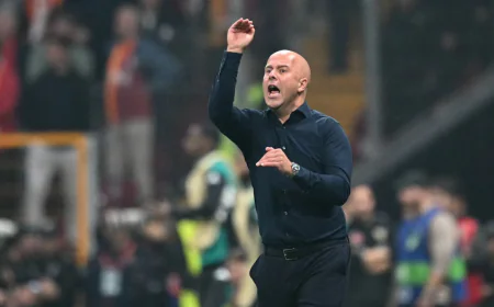 Slot Urges Liverpool to Improve After Third Straight Defeat