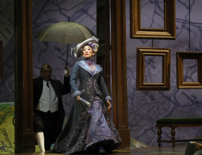 Sandra Oh moves from TV to the grand stage of the Met Opera