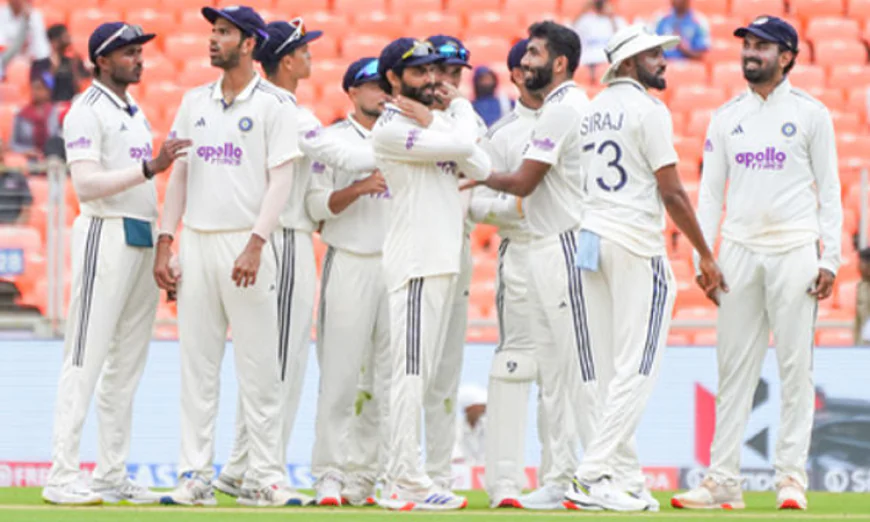 India dismiss West Indies for 162 in first Test
