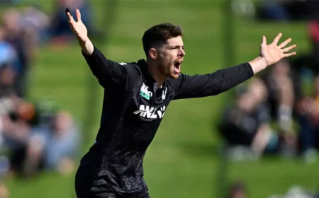 England Bowled Out for 222 in Third ODI Against New Zealand