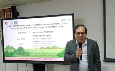 Land Senior Secretary Promises Pro-People Services