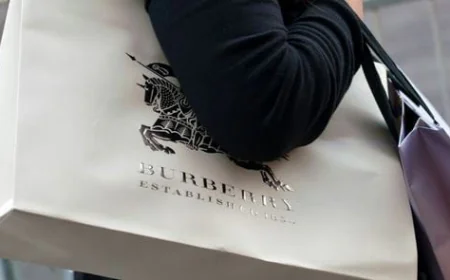 Burberry Cuts First-Half Loss Amid Turnaround Strategy