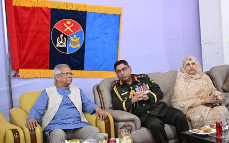CA holds meeting with Army chief at Senakunja