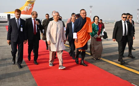 Bangladesh welcomes Bhutanese PM with red carpet reception