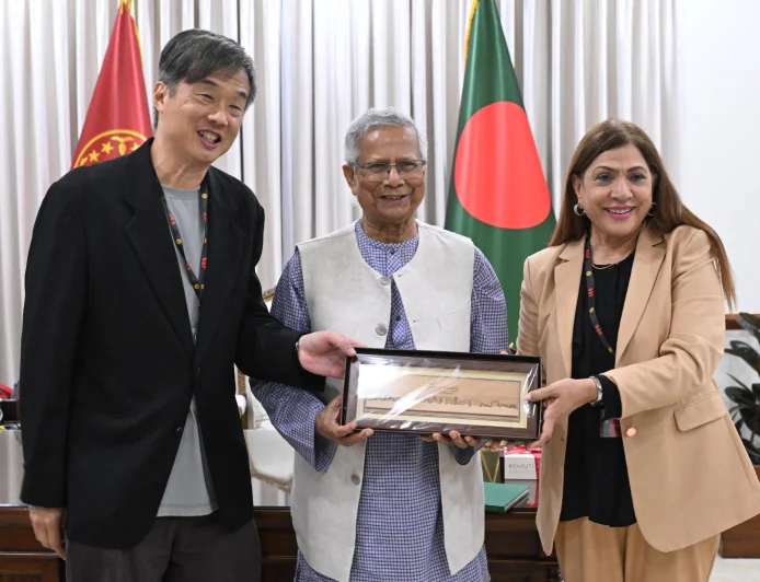 Chief Adviser Urges Greater Awareness on Cancer