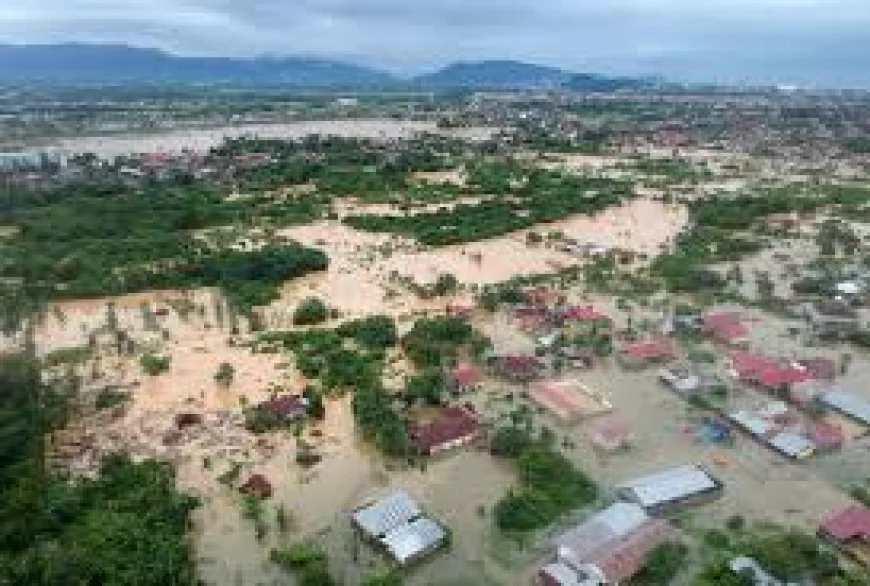 Floods in Indonesia leave 15 dead
