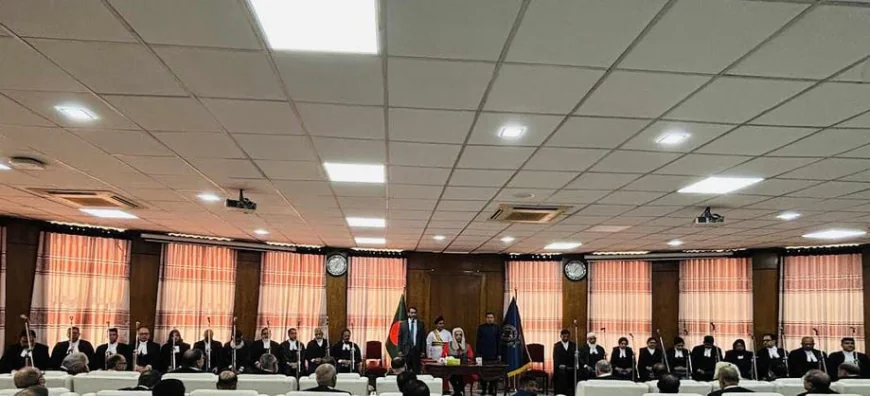 CJ Administers Oath to 21 HC Judges