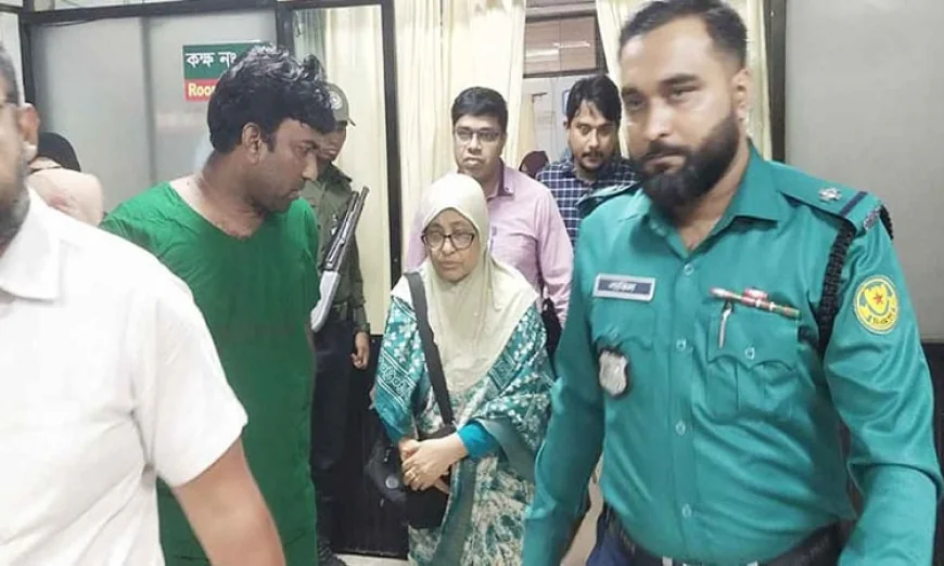 Health adviser visits DMCH to check on earthquake victims