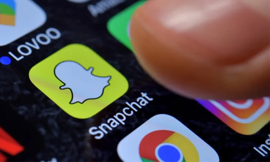 Australia sees Snapchat roll out age checks before social media ban