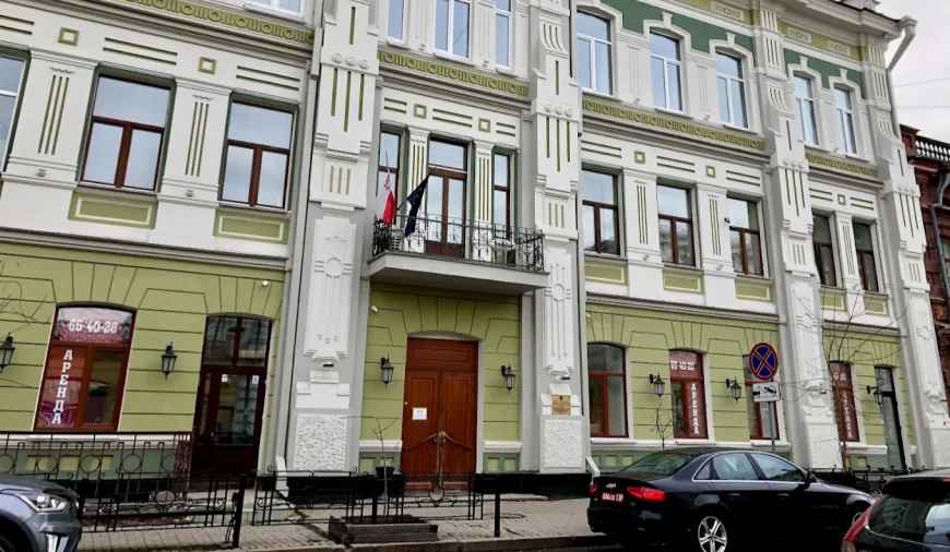 Russia Shuts Polish Consulate in Siberia in Retaliatory Move