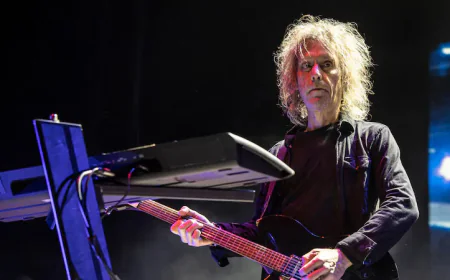 The Cure’s Perry Bamonte, Guitarist and Keyboardist, Dies at 65