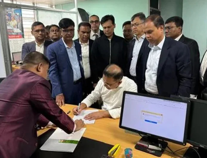 Tarique Rahman Finalizes Voter Registration and NID Formalities