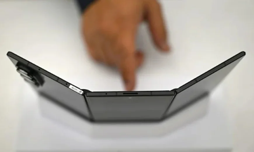 Samsung Unveils Its First Special-Edition Triple-Folding Phone