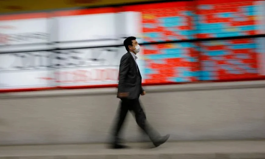 Markets waver as traders pause after Fed-cut rally