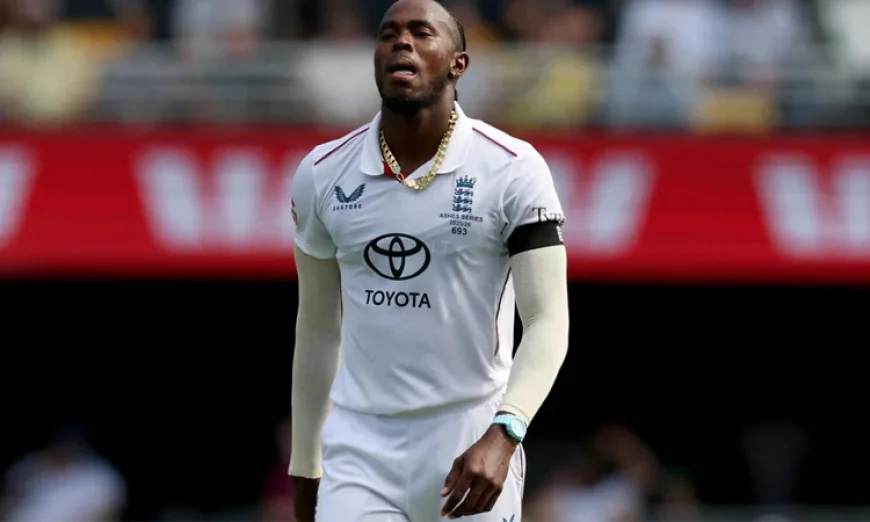 England’s Archer Brings Pillow to Second Ashes Test in Surprising Move